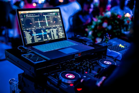 DJ-оборудование